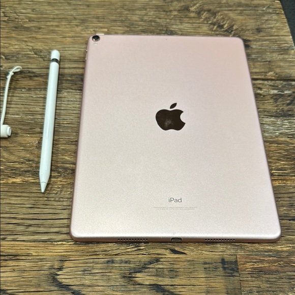 iPad Pro 10.5 (2015) in rose gold 256 GB - Picture 7 of 13